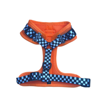 Load image into Gallery viewer, RESTOCKED - MCLAWren Harness
