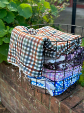 Load image into Gallery viewer, Grandad Plaid Dog Blanket