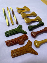 Load image into Gallery viewer, Vegan Dog Chews - Fruit Straw Twists - 3 Flavours - Peanut Butter & Banana, Spinach & Apple or Sweet Potato & Blueberry