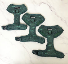 Load image into Gallery viewer, Croc N Roll Harness