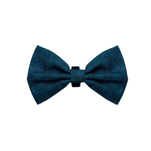 Load image into Gallery viewer, Seafoam Bow Tie