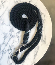Load image into Gallery viewer, All Black Everything Rope Lead