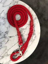 Load image into Gallery viewer, Red Velvet Cake Rope Lead